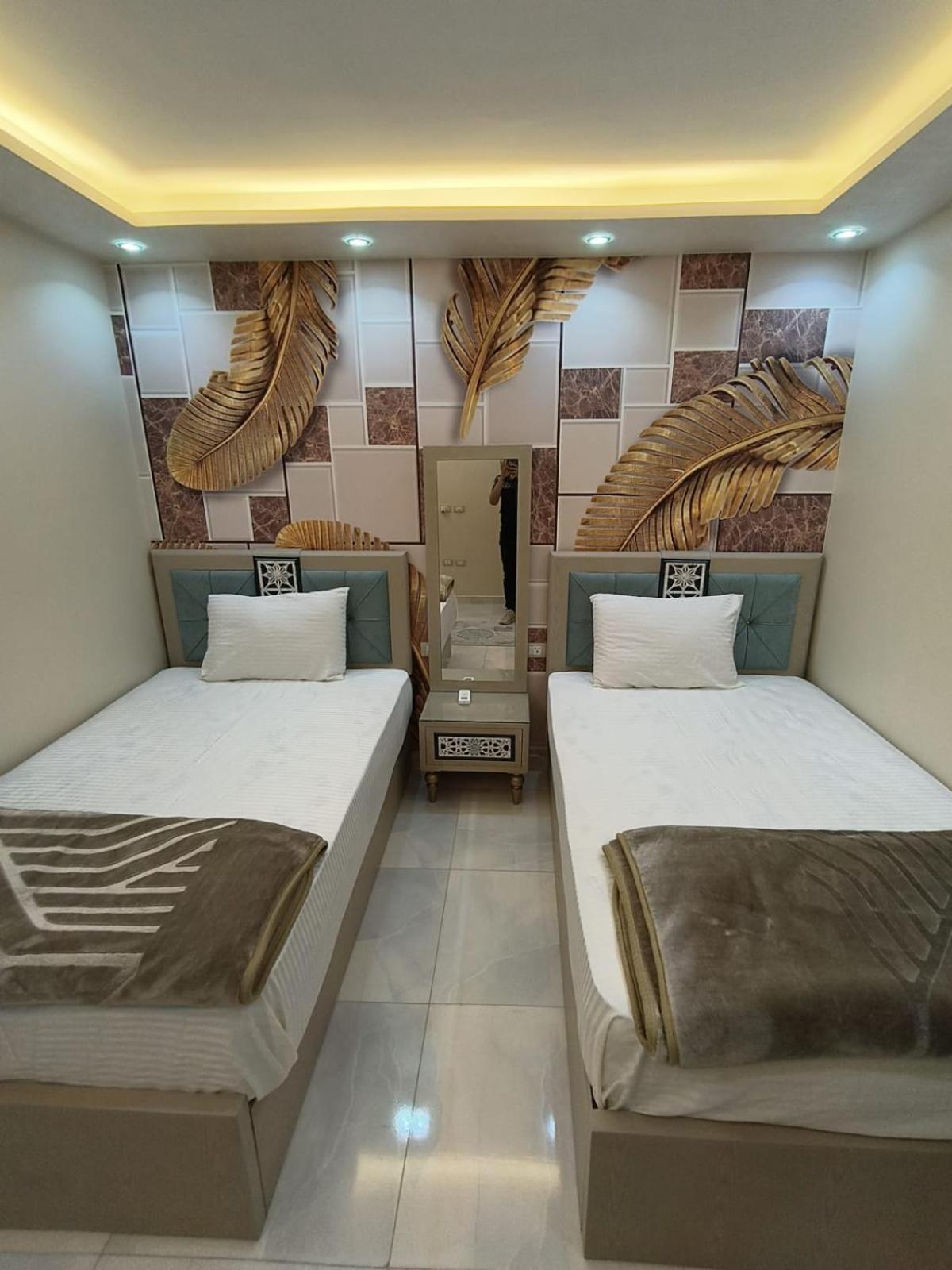 جديدة رائعة باطلالة جانبية على النيل وبالقرب من جميع الاماكن الحيوية في المهندسين Apartment Cairo