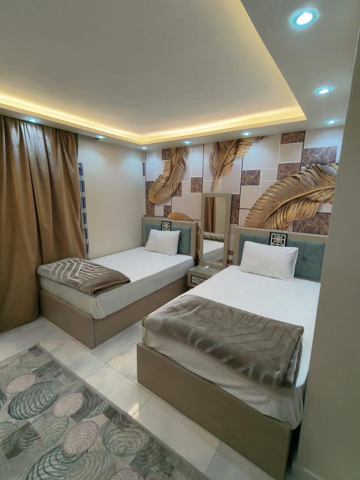 Apartment جديدة رائعة باطلالة جانبية على النيل وبالقرب من جميع الاماكن الحيوية في المهندسين *