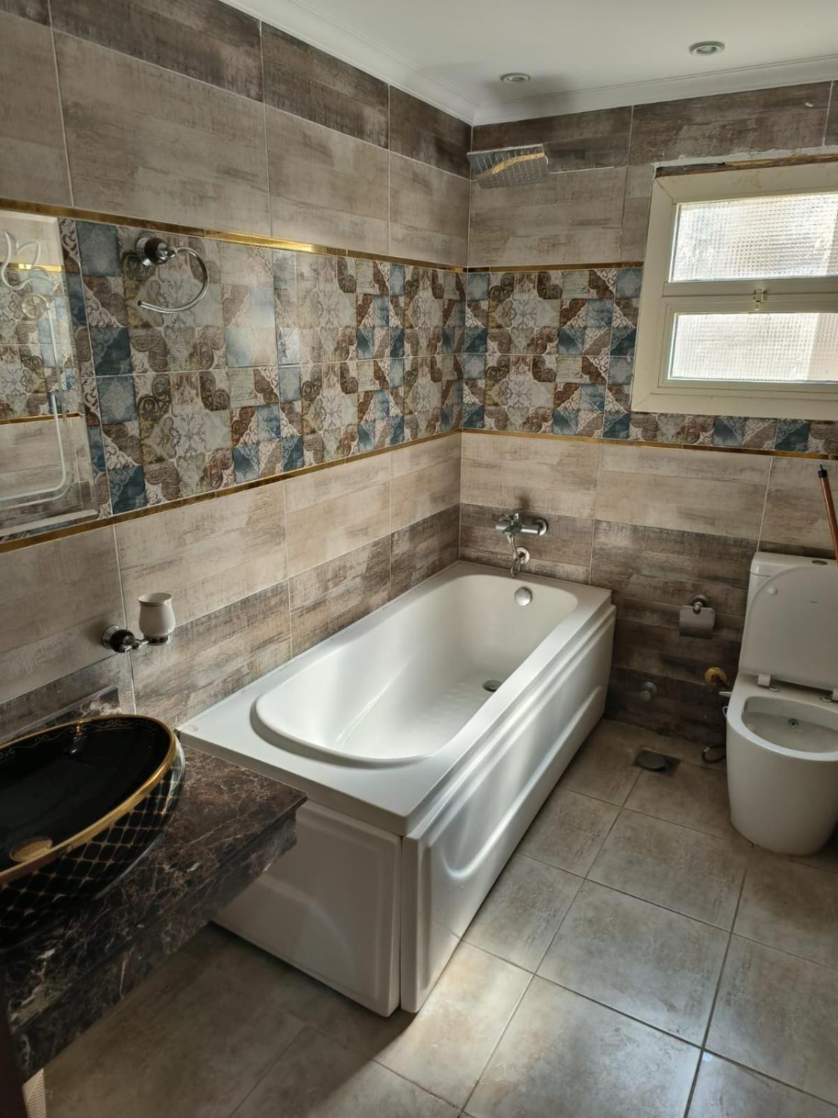 جديدة رائعة باطلالة جانبية على النيل وبالقرب من جميع الاماكن الحيوية في المهندسين Apartment *